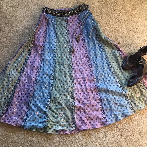 OMG SILK SKIRT. THE LIMITED - Picture 8 of 12